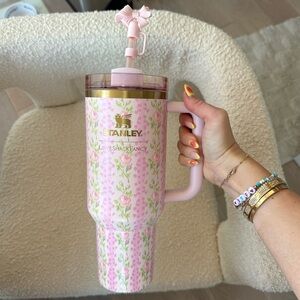 New Stanley x LoveShackFancy 40oz tumbler in pink blooming heirloom quenc…